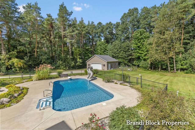 3733 Webber Pines Drive Ne, Plainfield Twp, MI 49525