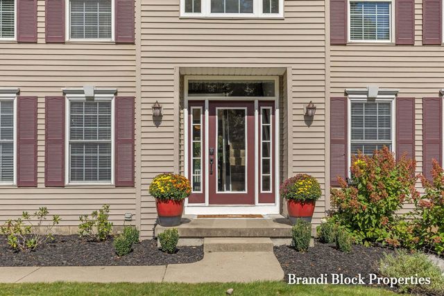 3733 Webber Pines Drive Ne, Plainfield Twp, MI 49525
