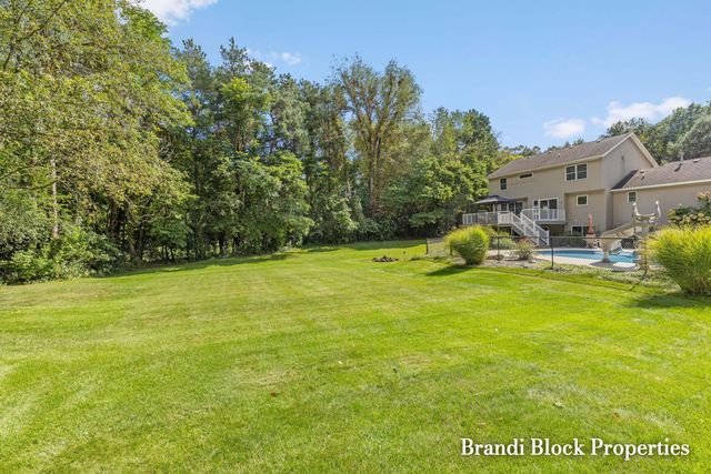 3733 Webber Pines Drive Ne, Plainfield Twp, MI 49525