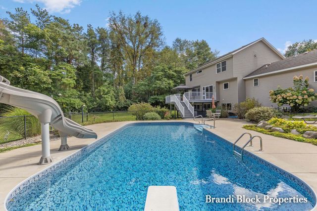 3733 Webber Pines Drive Ne, Plainfield Twp, MI 49525