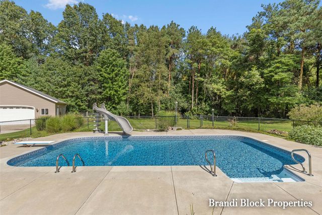 3733 Webber Pines Drive Ne, Plainfield Twp, MI 49525