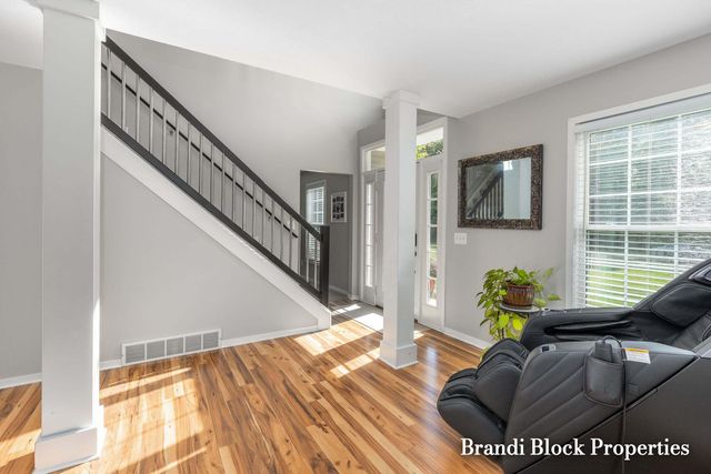3733 Webber Pines Drive Ne, Plainfield Twp, MI 49525