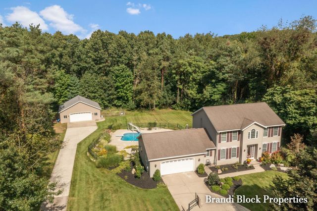 3733 Webber Pines Drive Ne, Plainfield Twp, MI 49525