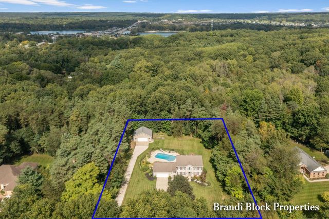 3733 Webber Pines Drive Ne, Plainfield Twp, MI 49525