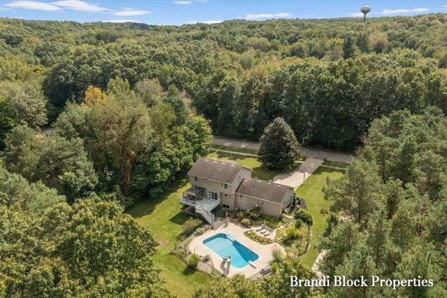 3733 Webber Pines Drive Ne, Plainfield Twp, MI 49525