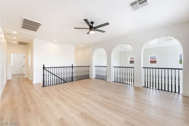8768 MORENO MOUNTAIN Avenue, Las Vegas, NV 89178