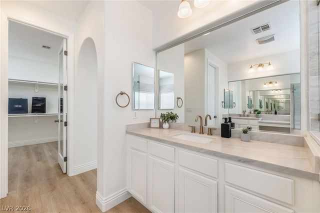 8768 MORENO MOUNTAIN Avenue, Las Vegas, NV 89178