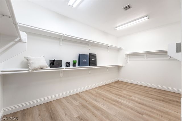 8768 MORENO MOUNTAIN Avenue, Las Vegas, NV 89178