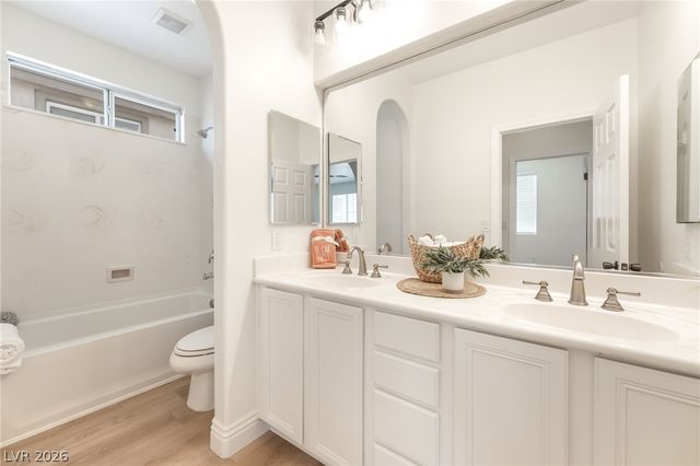 8768 MORENO MOUNTAIN Avenue, Las Vegas, NV 89178