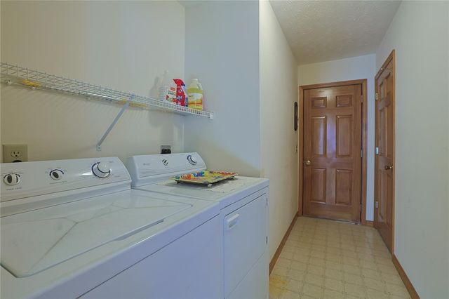 313 Sharon Court, Middletown, OH 45042