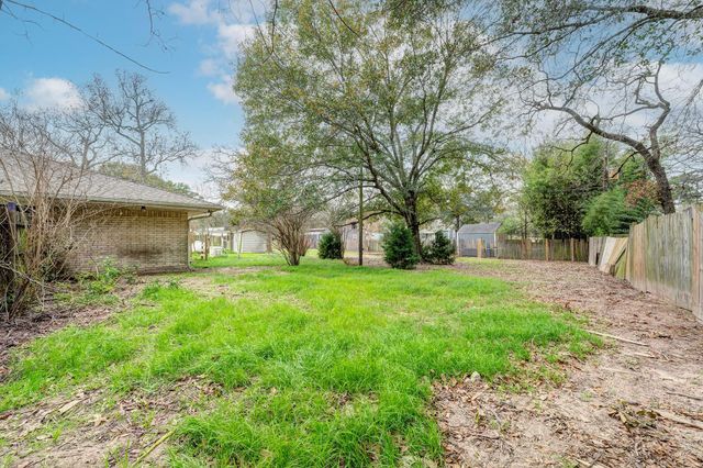 30619 High Meadow Drive, Magnolia, TX 77354