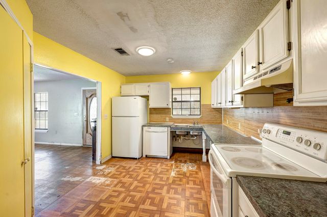 30619 High Meadow Drive, Magnolia, TX 77354