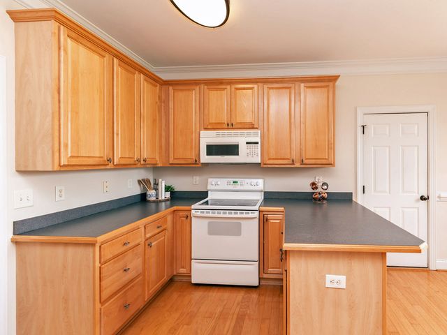 75 Glen Oaks Drive, Youngsville, NC 27596
