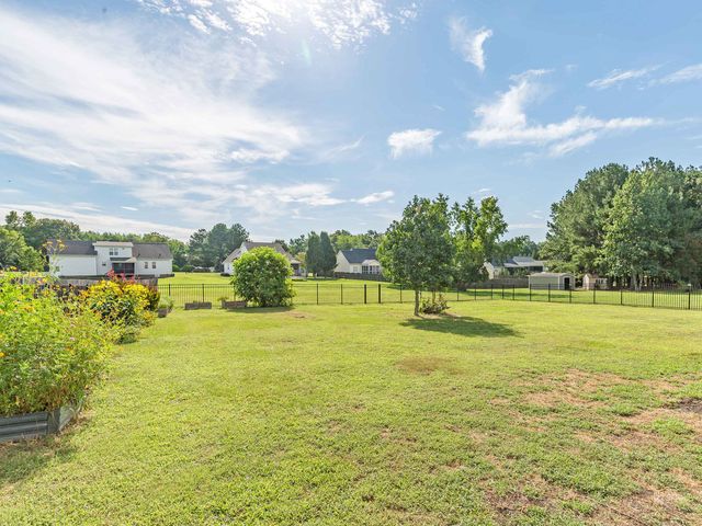 75 Glen Oaks Drive, Youngsville, NC 27596