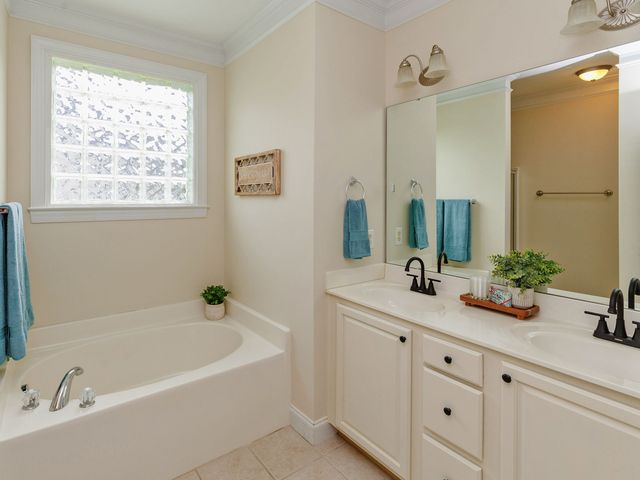 75 Glen Oaks Drive, Youngsville, NC 27596