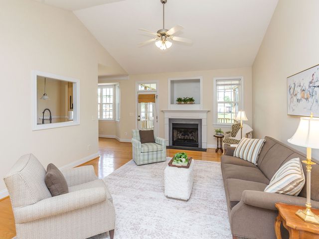 75 Glen Oaks Drive, Youngsville, NC 27596