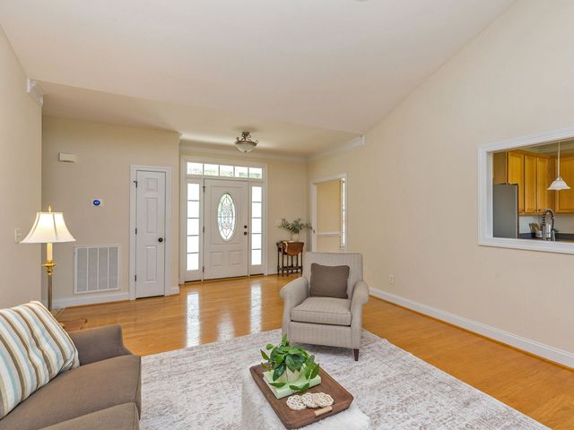75 Glen Oaks Drive, Youngsville, NC 27596