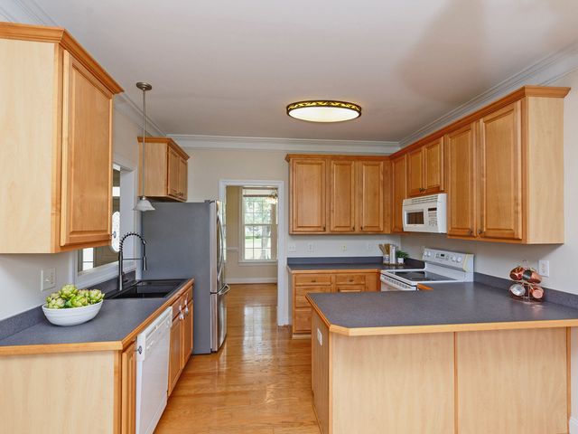 75 Glen Oaks Drive, Youngsville, NC 27596
