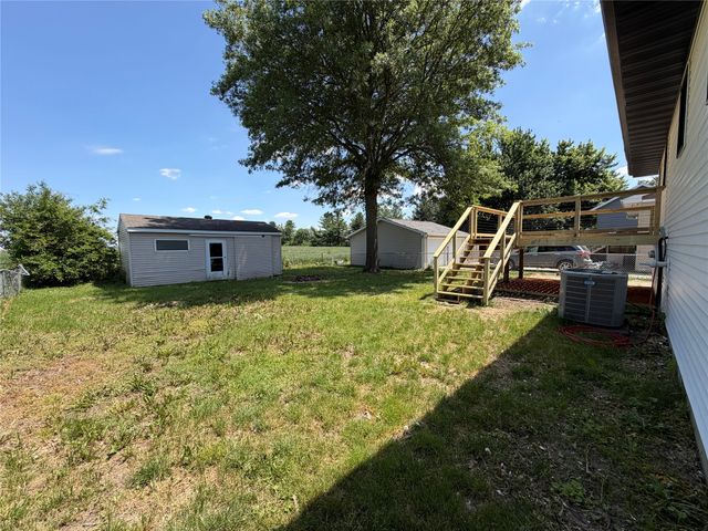 818 E 19th Street N, Newton, IA 50208