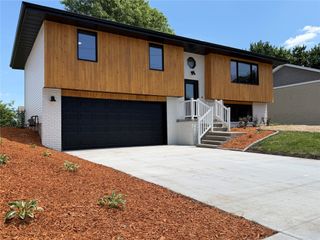 818 E 19th Street N, Newton, IA 50208