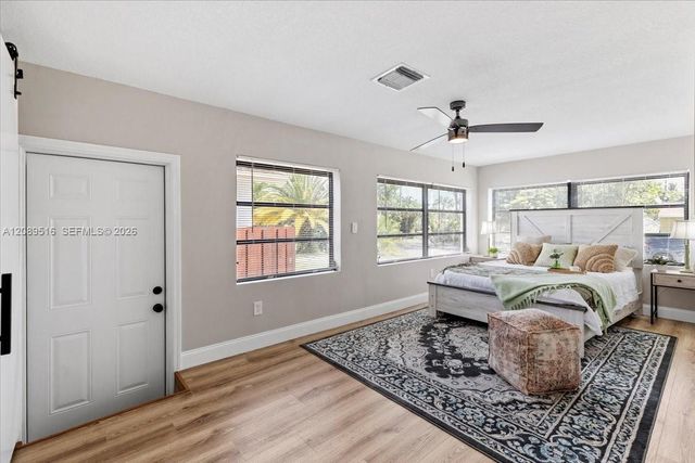 1227 N Ocean Breeze, Lake Worth, FL 33460