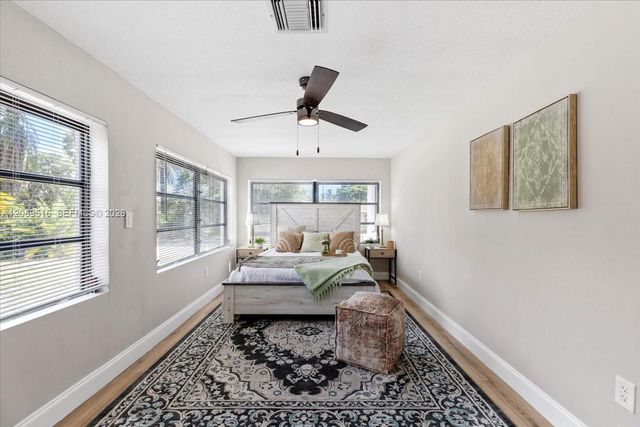 1227 N Ocean Breeze, Lake Worth, FL 33460