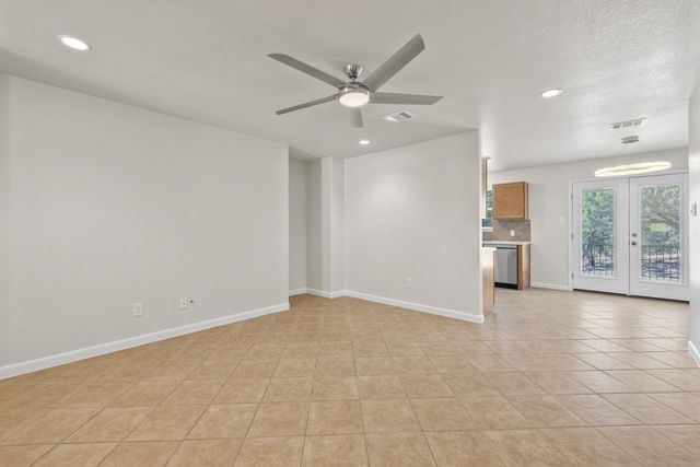 21518 Horseshoe LOOP, Lago Vista, TX 78645