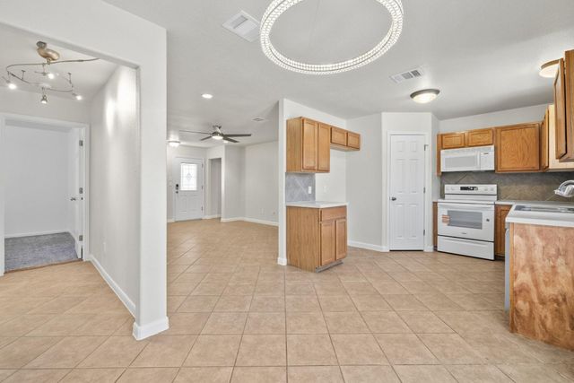 21518 Horseshoe LOOP, Lago Vista, TX 78645