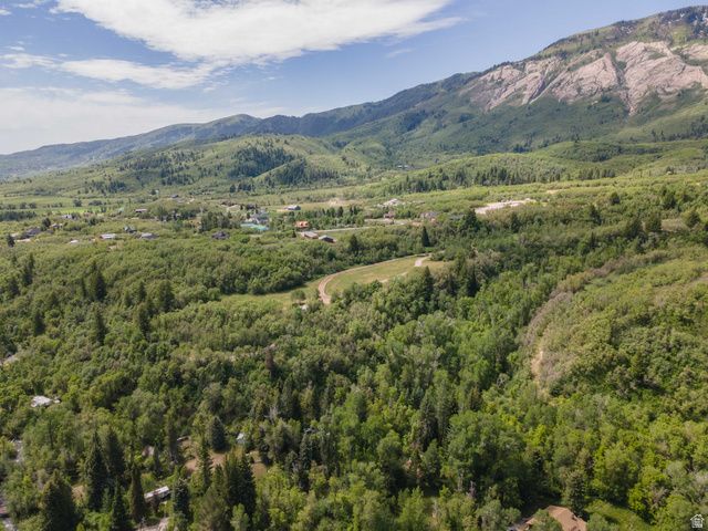 6449 N NORTH FORK RD, Liberty, UT 84310