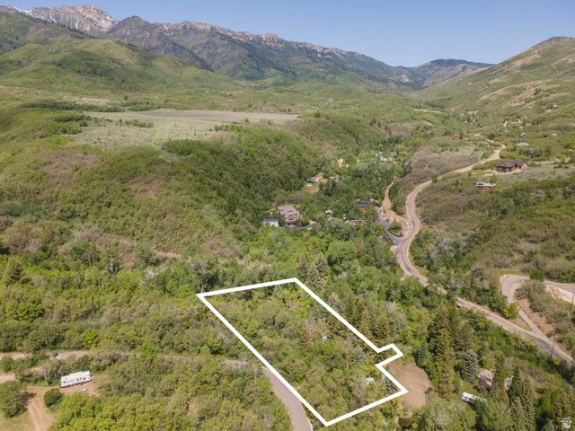 6449 N NORTH FORK RD, Liberty, UT 84310
