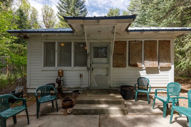 6449 N NORTH FORK RD, Liberty, UT 84310