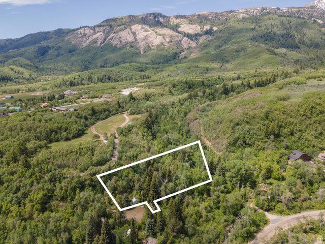 6449 N NORTH FORK RD, Liberty, UT 84310