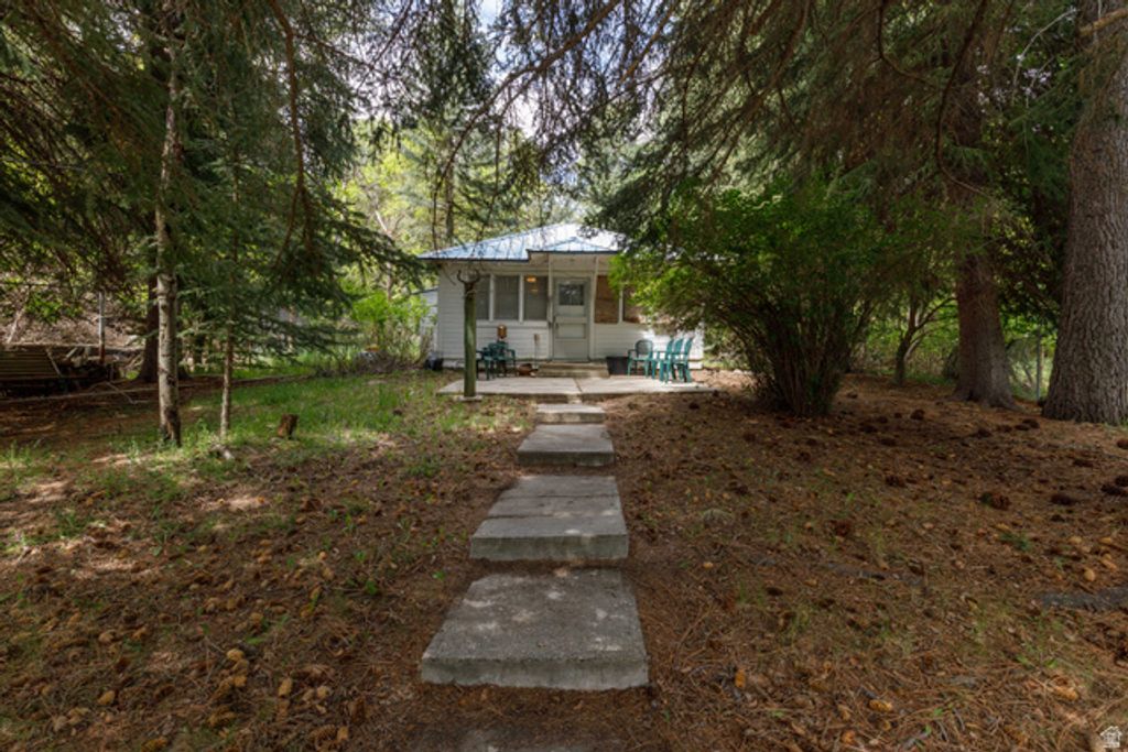 6449 N NORTH FORK RD, Liberty, UT 84310