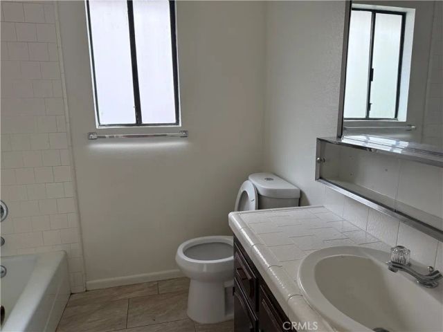 13715 Hidden Valley, Victorville, CA 92395