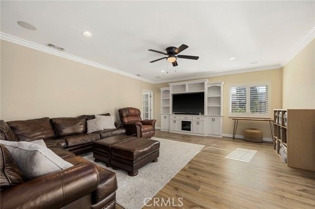 5068 Cumberland Drive, Cypress, CA 90630