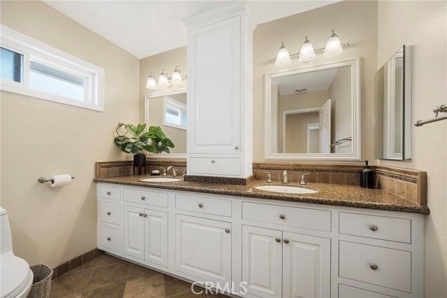 5068 Cumberland Drive, Cypress, CA 90630