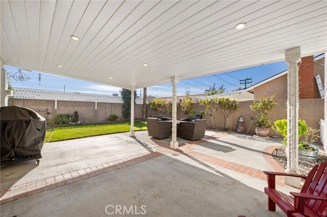 5068 Cumberland Drive, Cypress, CA 90630