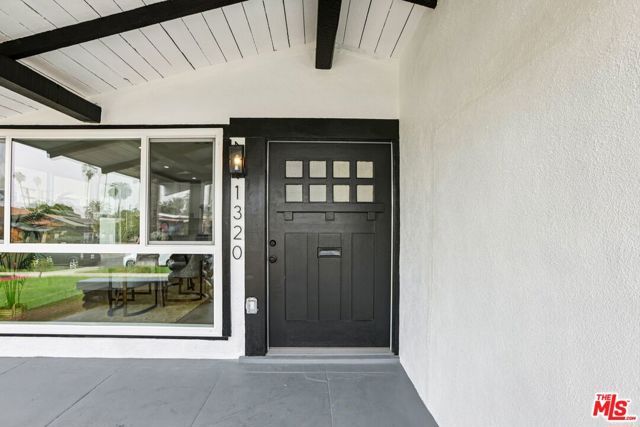 1320 W 51st Place, Los Angeles, CA 90037