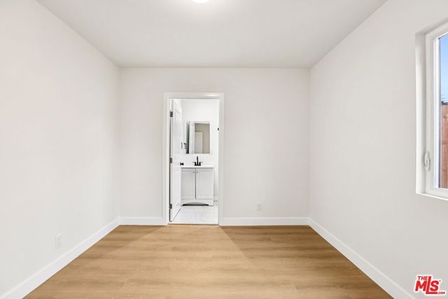 1320 W 51st Place, Los Angeles, CA 90037