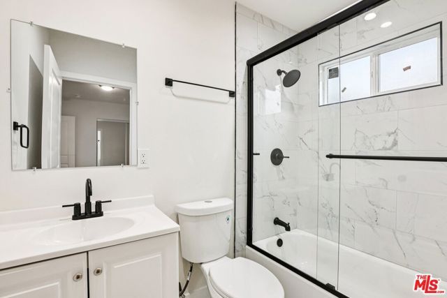 1320 W 51st Place, Los Angeles, CA 90037