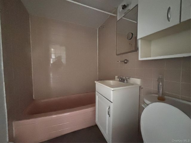 224-17 Braddock Avenue, Queens Village, NY 11428