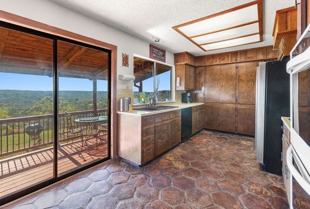 12516 Wire Road, Leander, TX 78641