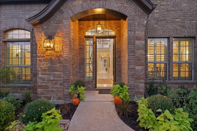 12013 Palisades PKWY, Austin, TX 78732