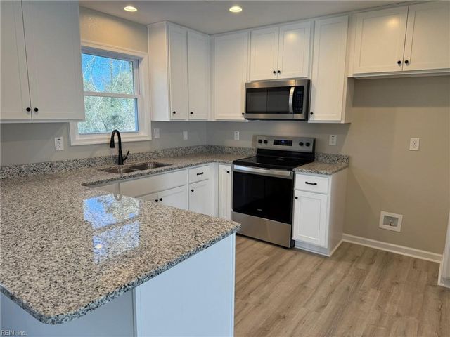 6967 Woodsville RD, Hayes, VA 23072