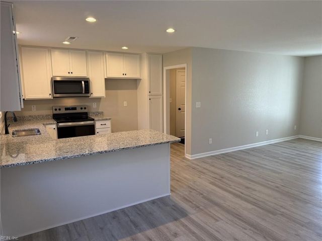 6967 Woodsville RD, Hayes, VA 23072