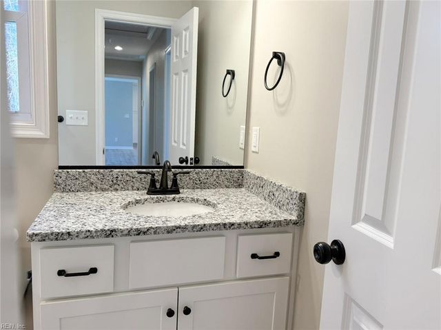 6967 Woodsville RD, Hayes, VA 23072