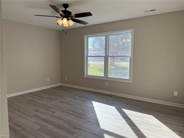 6967 Woodsville RD, Hayes, VA 23072