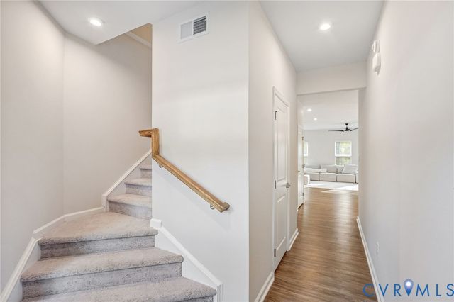 12728 Prestonfield Dr, Chester, VA 23836
