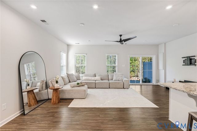 12728 Prestonfield Dr, Chester, VA 23836