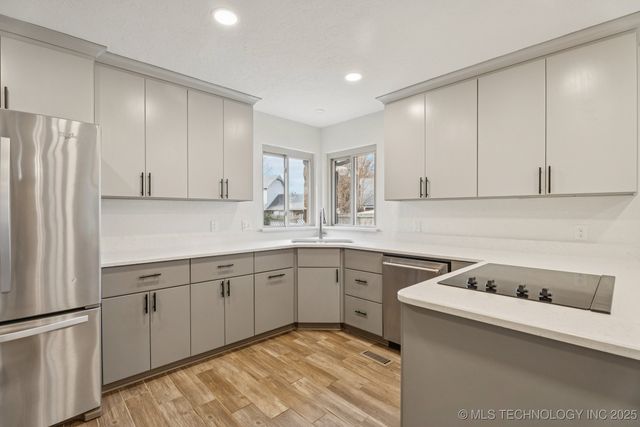 1516 W Jackson Street, Broken Arrow, OK 74012